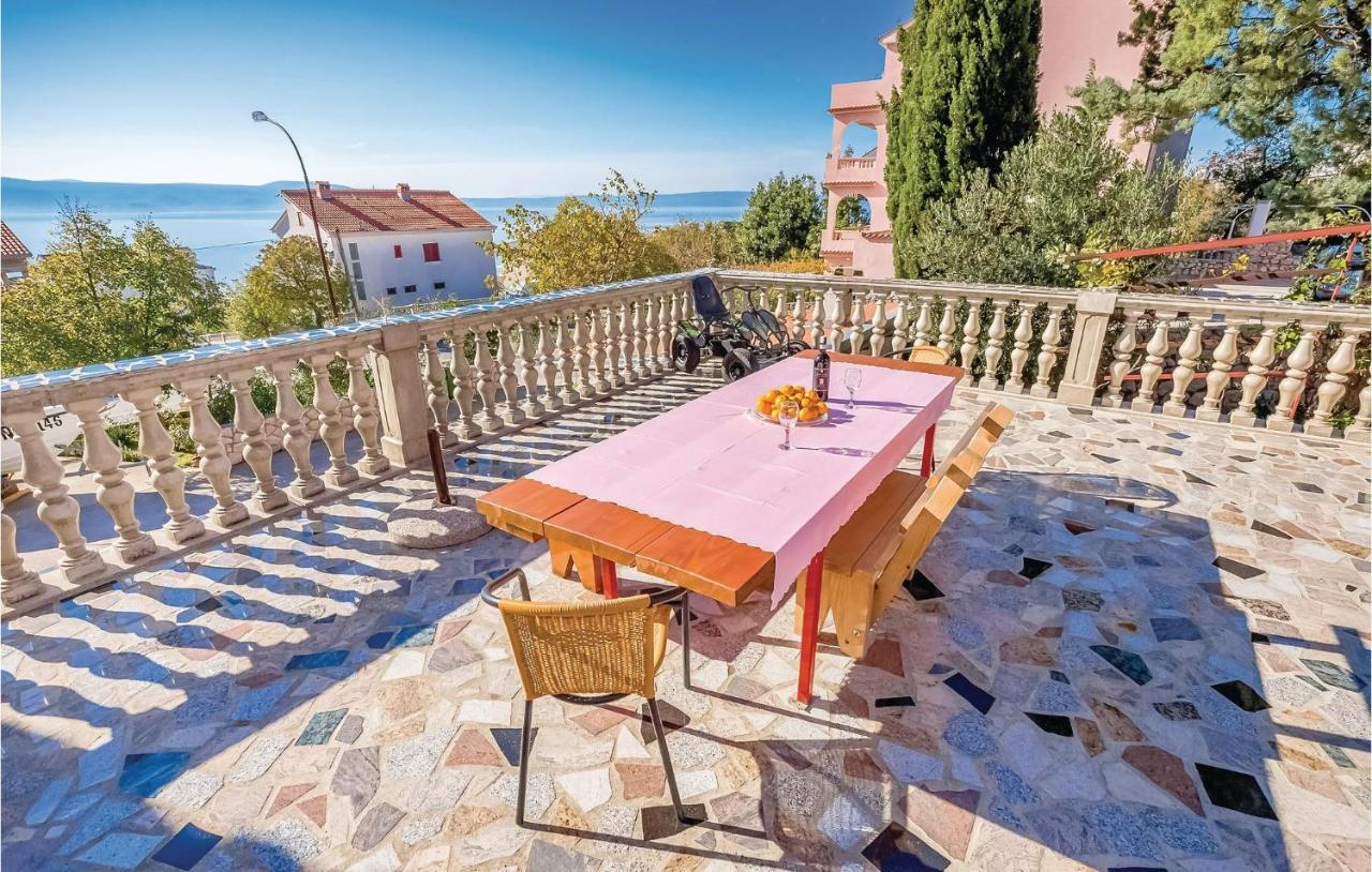 Beautiful Apartment In Novi Vinodolski Zewnętrze zdjęcie