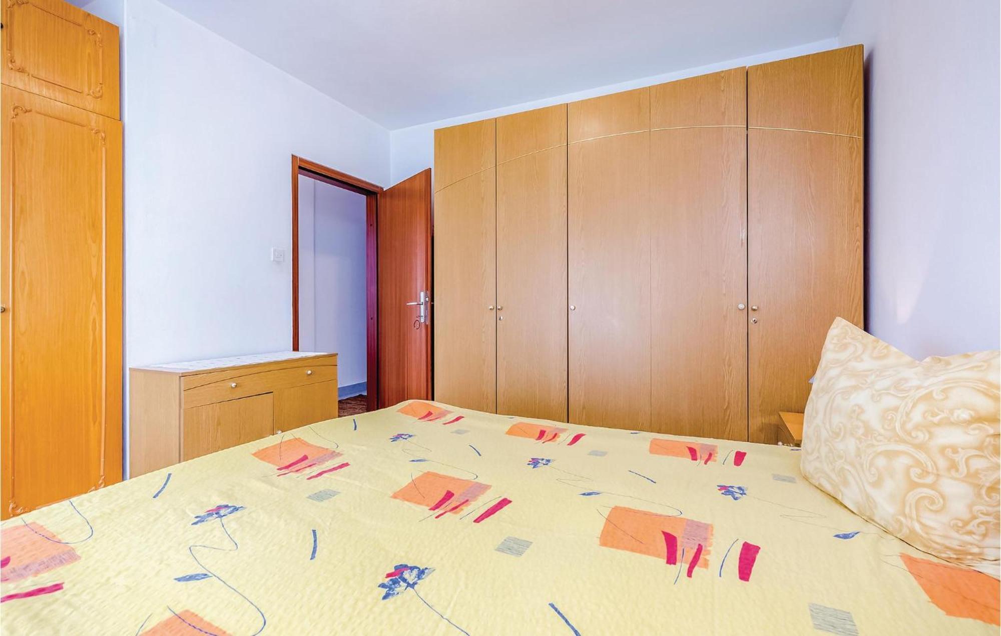 Beautiful Apartment In Novi Vinodolski Zewnętrze zdjęcie