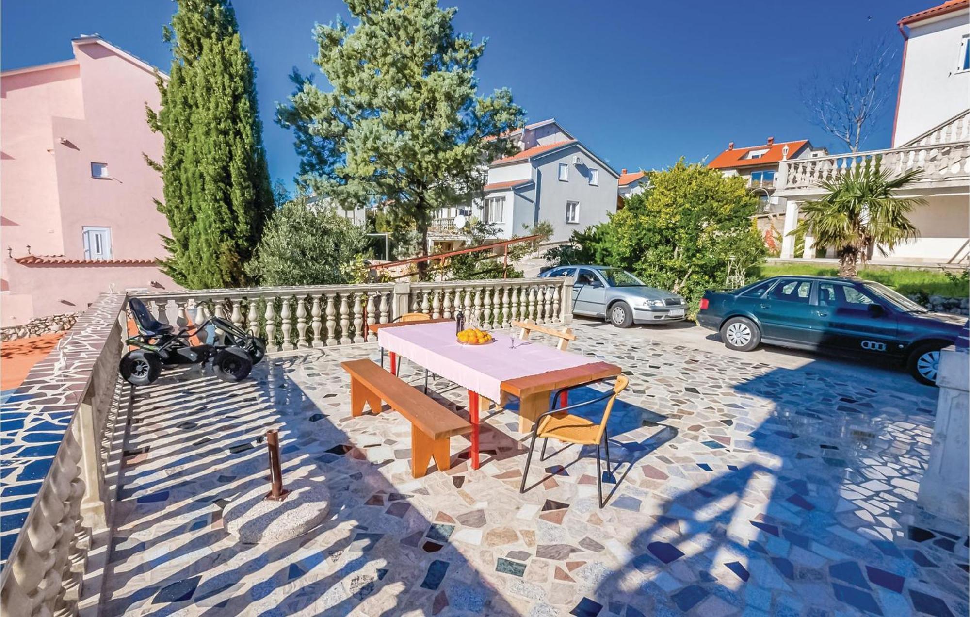 Beautiful Apartment In Novi Vinodolski Zewnętrze zdjęcie